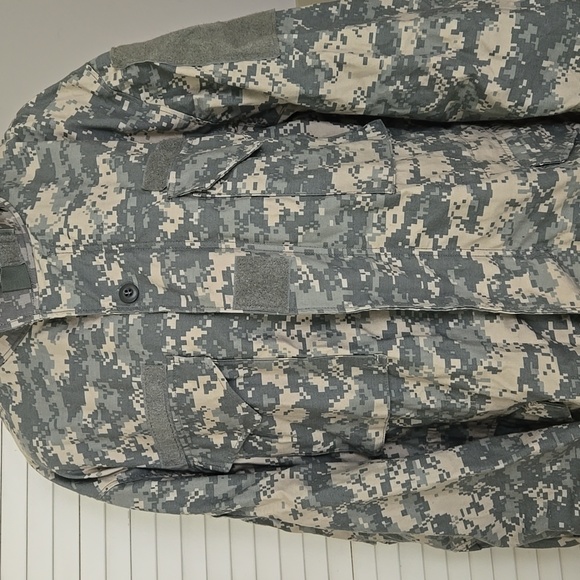 Military Issue Field Jacket - Picture 2 of 11